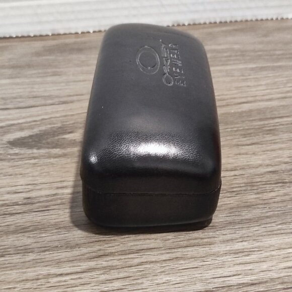 Oakley eyewear glasses case with cleaning cloth black cream - Picture 5 of 9